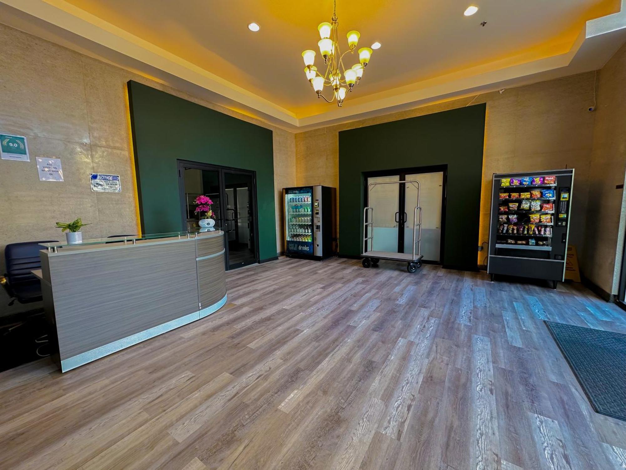 Bright 2Br Luxury Corner Suite With Optional Parking Sleeps 6 Guests Near Mccormick Place And Soldier Field Чикаго Экстерьер фото